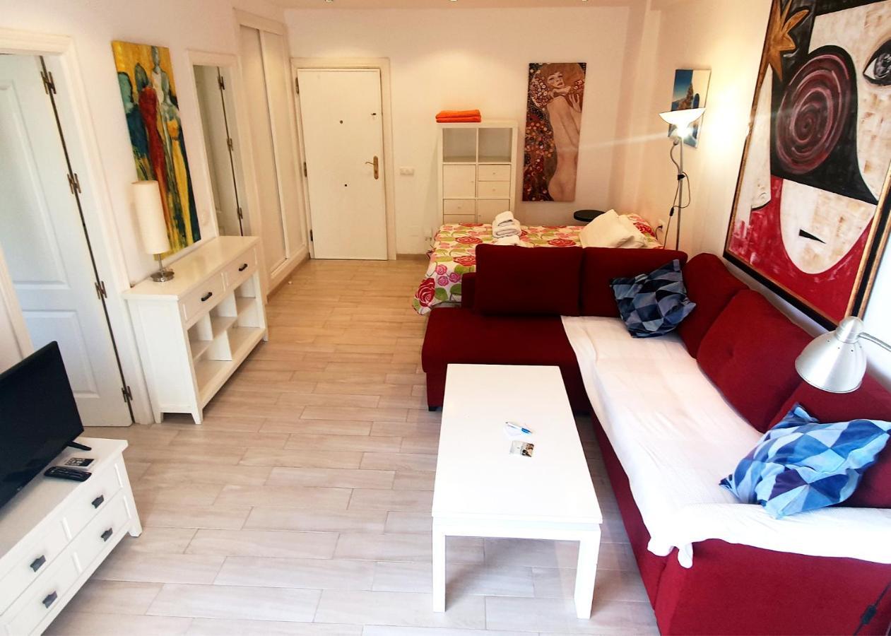 Skol 219. Studio Apartment Skol Marbella With Sea Views Eksteriør billede